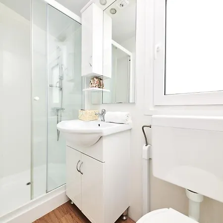 Camping Adria Mobile Park 4*