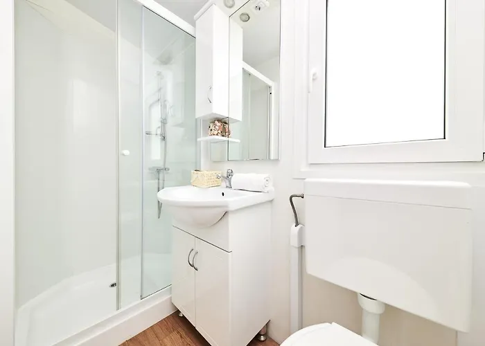 Camping Adria Mobile Park 4*