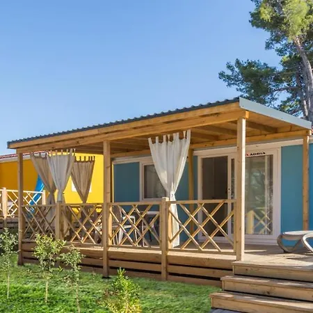 Camping Adria Mobile Park 假日公园 4*